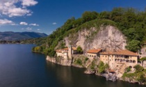 Scoprire la spiritualità e la storia dell’Eremo di Santa Caterina del Sasso