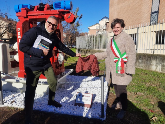 Due gabbie di laminazione donate al Comune