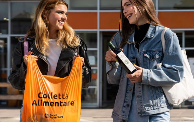 Poste Italiane a Varese sostiene la Giornata della colletta alimentare