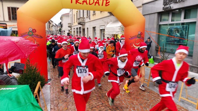 Natale a Tradate, fra corsa dei Babbi e festa ad Abbiate