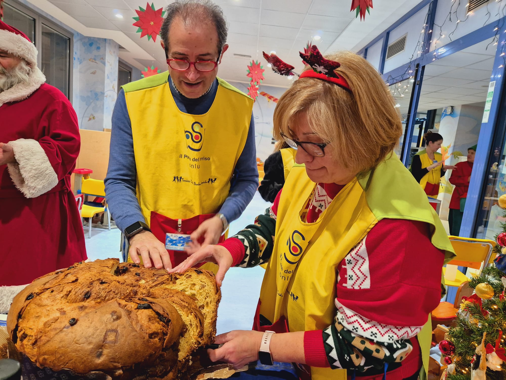 Ospedale Del Ponte iniziativa per Natale Ponte del Sorriso