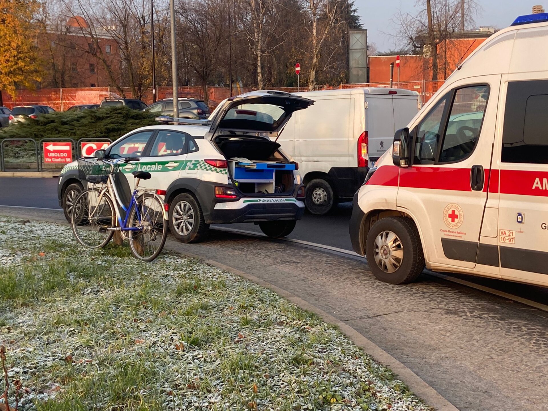 Ciclista investita Saronno