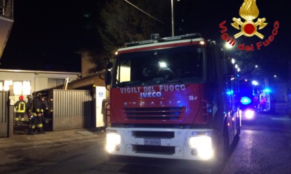 Incendio in un appartamento: proprietario trasportato in ospedale