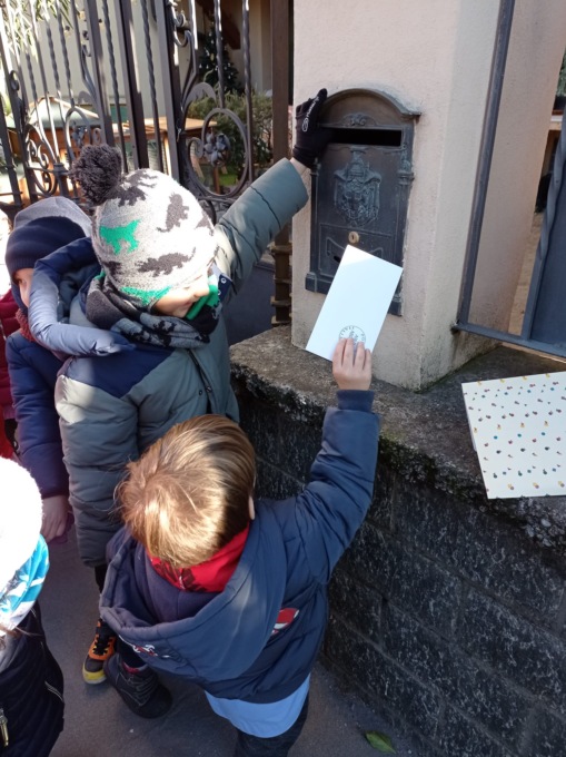 bambini di abbiate postini di pace