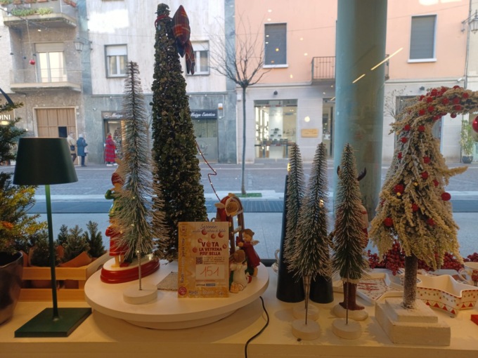 Si è chiuso il contest “Saronno città delle vetrine”: ecco i vincitori