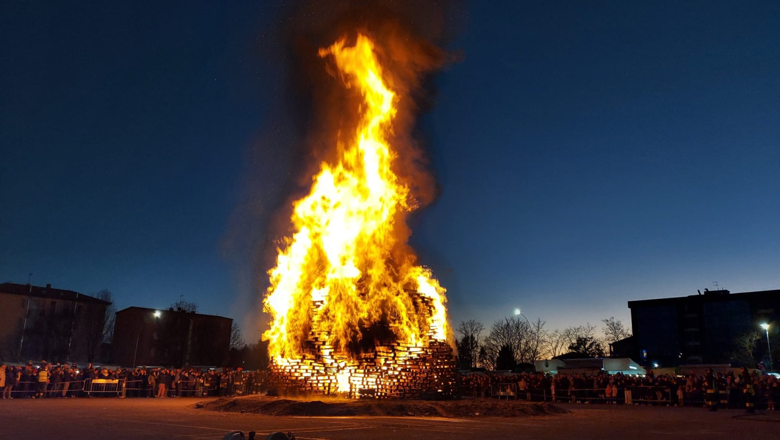 tradate falò sant'antonio 2024