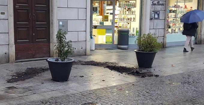 Dopo l’incidente, interrogazione delle minoranze sulle fioriere del centro di Tradate