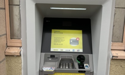 Nell'ufficio postale di Albizzate installato il nuovo ATM Postamat