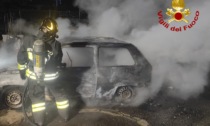 Auto in fiamme a Cugliate Fabiasco. Dentro, un cadavere