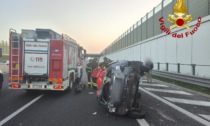 Grave incidente sull'A9 all'altezza di Origgio, un'auto ribaltata