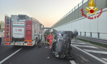 Grave incidente sull'A9 all'altezza di Origgio, un'auto ribaltata