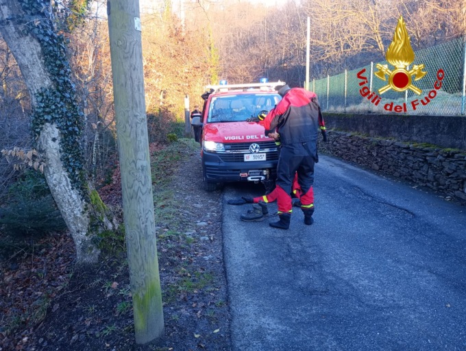Motociclista cade dal ponte: tragedia a Montegrino Valtravaglia