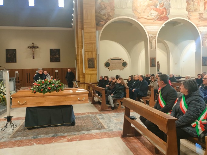 L’ultimo saluto ad Alessandro Colombo