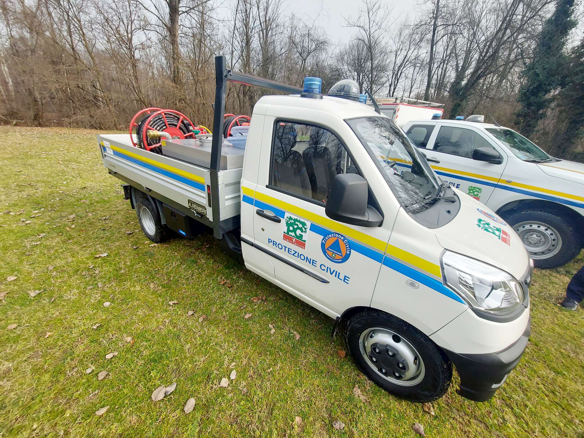 solaro parco groane nuovo mezzo antincendio boschivo tre