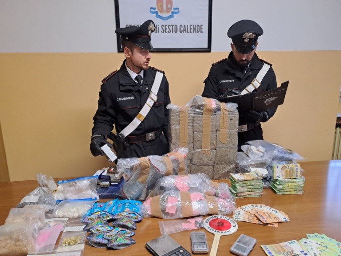 Supermercato della droga: quattro ragazzi arrestati