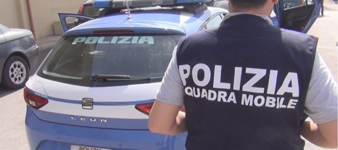 Ruba merce al supermercato: fermato un 43enne
