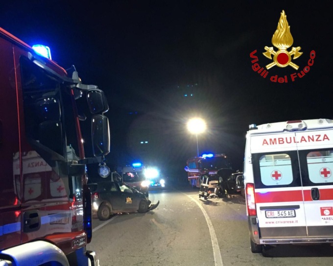 Scontro fra due auto a Fagnano: coinvolti anche tre bambini