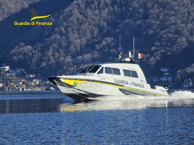 Sequestrata un’imbarcazione svizzera non registrata sul territorio italiano