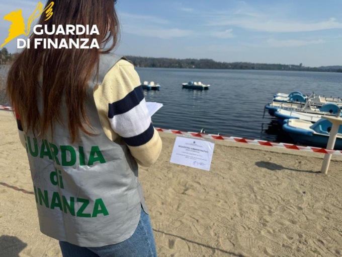 Occupazione irregolare in riva al lago: evasioni per oltre 100mila euro