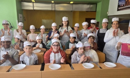 Bambini e chef insieme ai fornelli per la Giornata della ristorazione