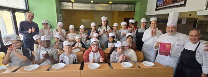 Bambini e chef insieme ai fornelli per la Giornata della ristorazione
