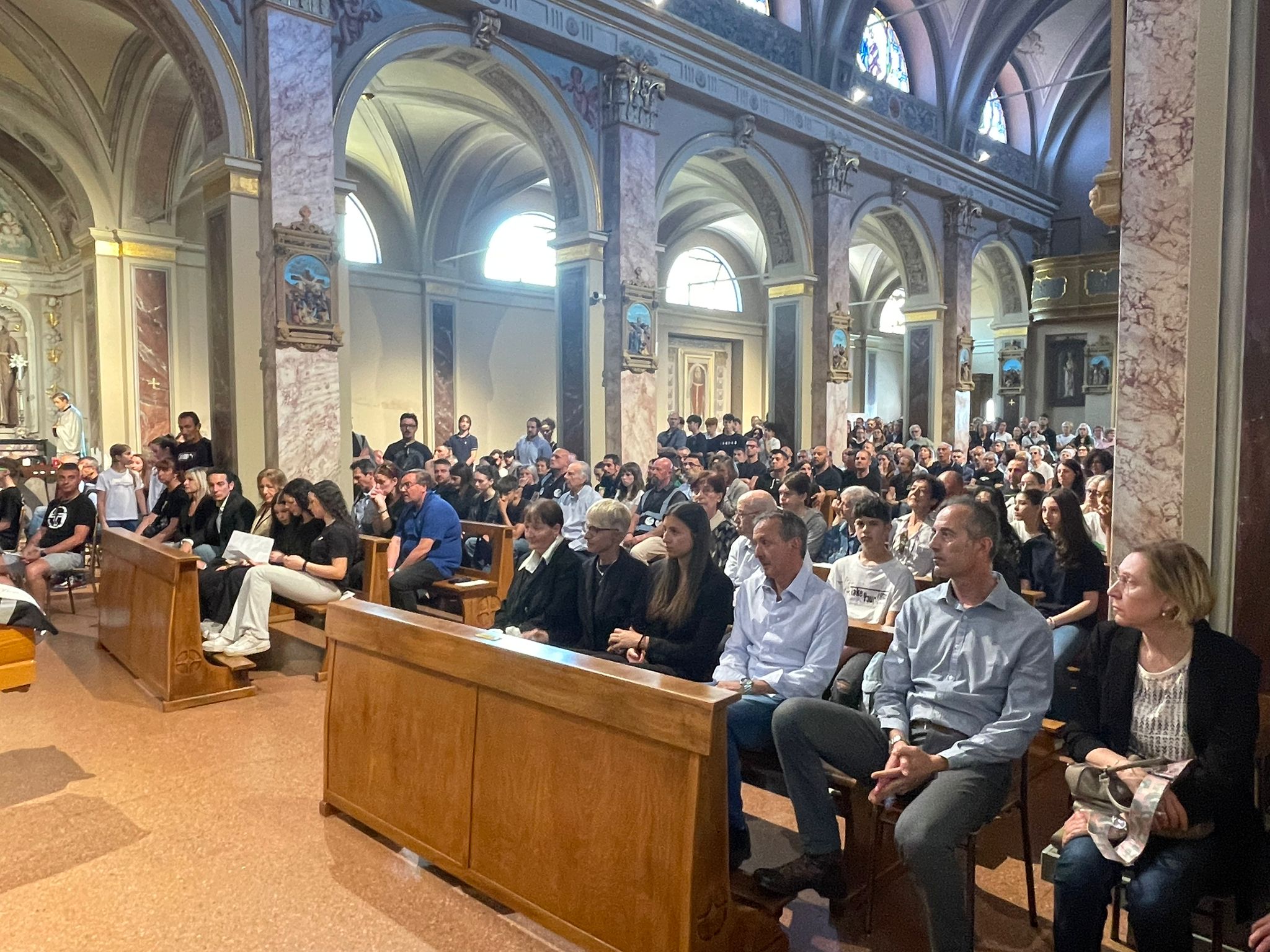 Funerale Matteo Scarabelli Marnate5
