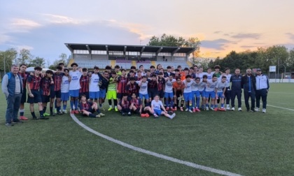 I  giovani calciatori della Caronnese in campo contro Inter Academy Georgia