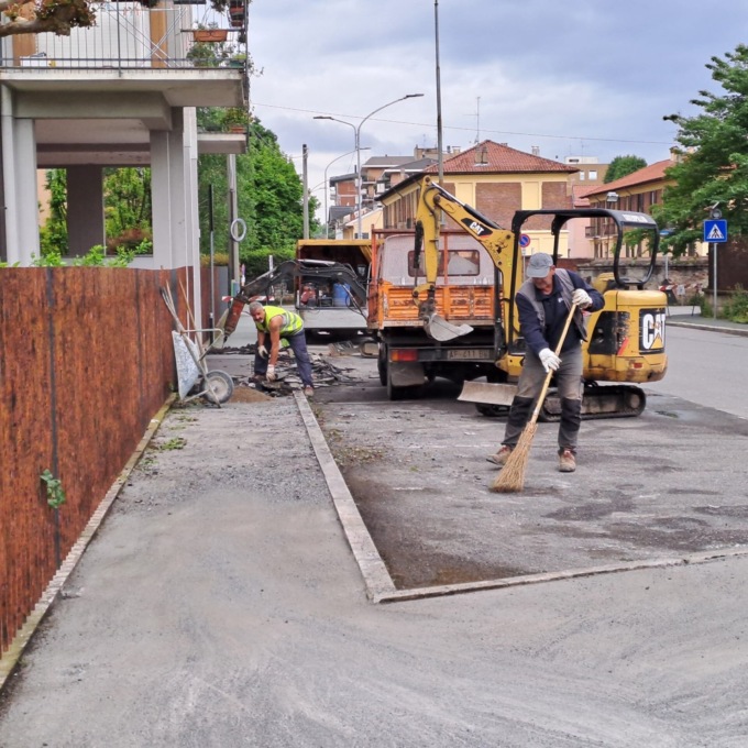 Via Borsano e via Sauro: al via la manutenzione straordinaria dei marciapiedi