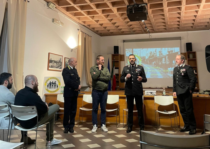 Un incontro con le forze dell’ordine per parlare di sicurezza