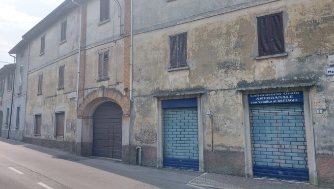 Corte donata al Comune, quale futuro? Le minoranze: “Non si venda”