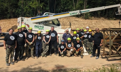 Ripristinato in tempi record il ponte crollato a Biella grazie ai volontari
