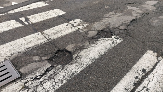 Strade disastrate, cittadini pronti allo “sciopero fiscale”