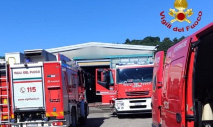 Incendio in una ditta ferita una persona