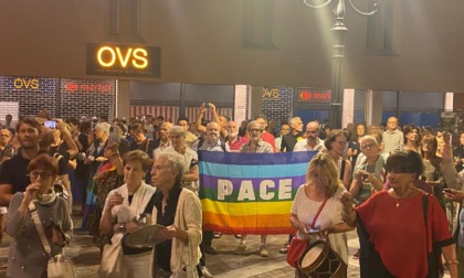 Centinaia di persone in piazza in solidarietà al popolo palestinese