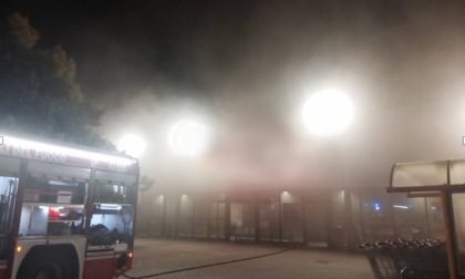 Incendio al supermercato: le guardie giurate lanciano l'allarme