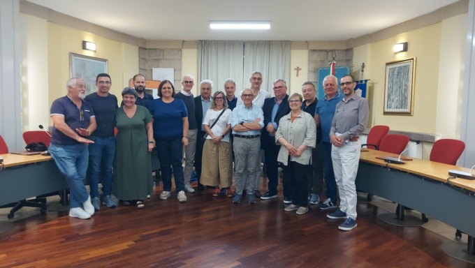 Matrimonio Venegono-Agesp: doppio sì in consiglio