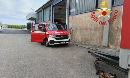 Incidente in azienda: coinvolto un operaio