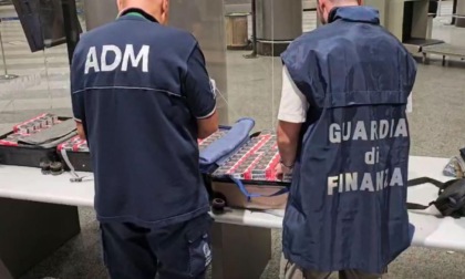 Sequestrate più di duemila sigarette di contrabbando a Malpensa