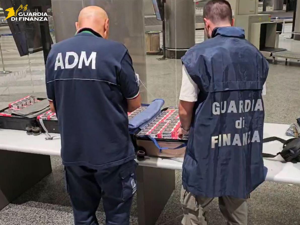 Maxi sequestro di sigarette Malpensa