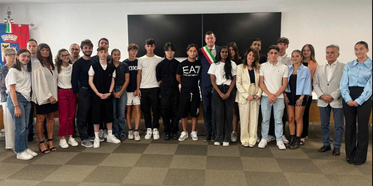 Ai 18enni di Gorla Maggiore con la Costituzione anche ascolto e valori