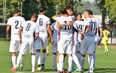 La Caronnese vince a Saronno e passa agli ottavi di Coppa Italia