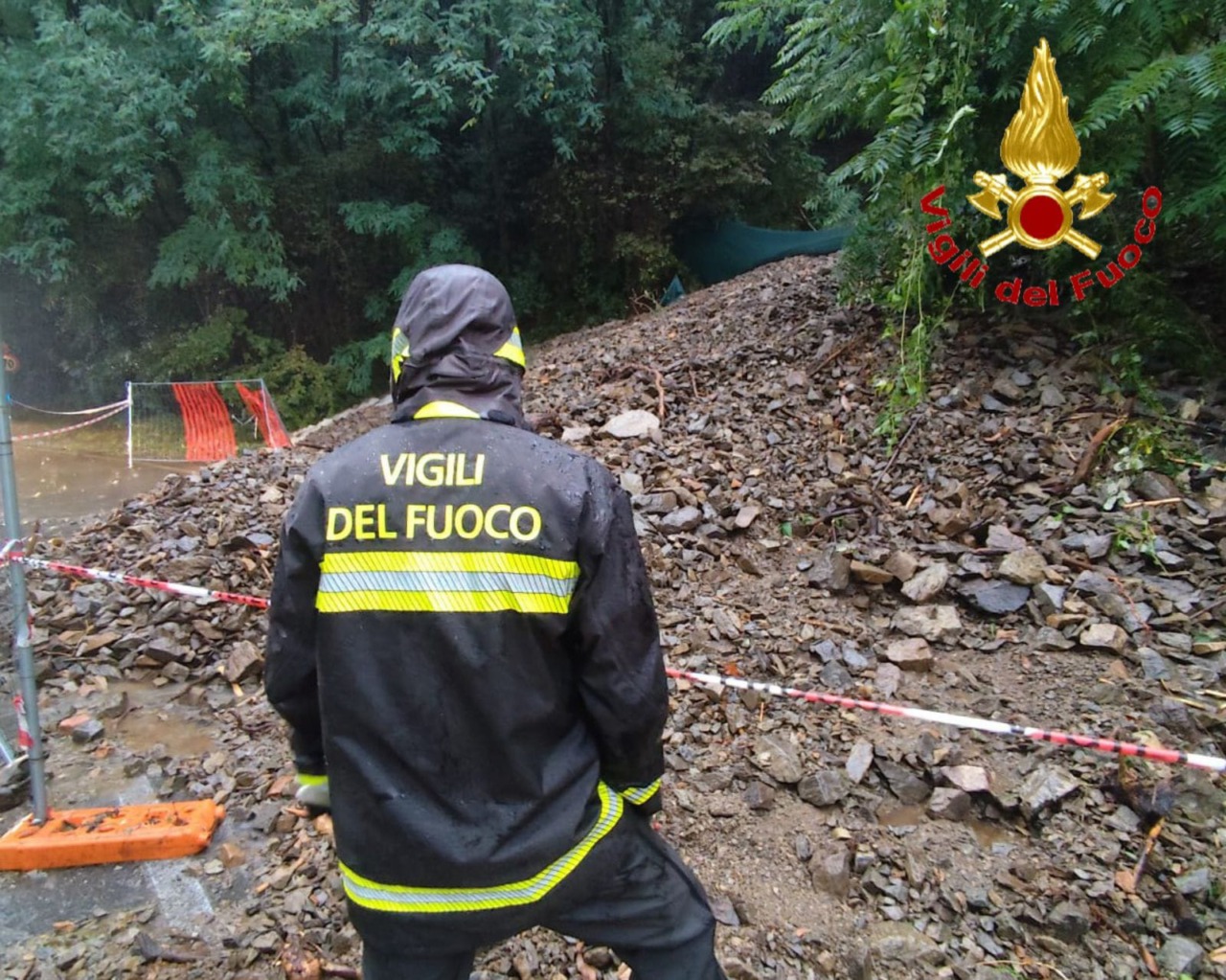 Maltempo nel Varesotto, decine di interventi dei Vigili del Fuoco