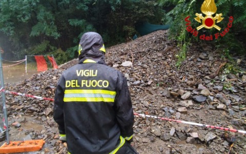 Maltempo nel Varesotto, decine di interventi dei Vigili del Fuoco
