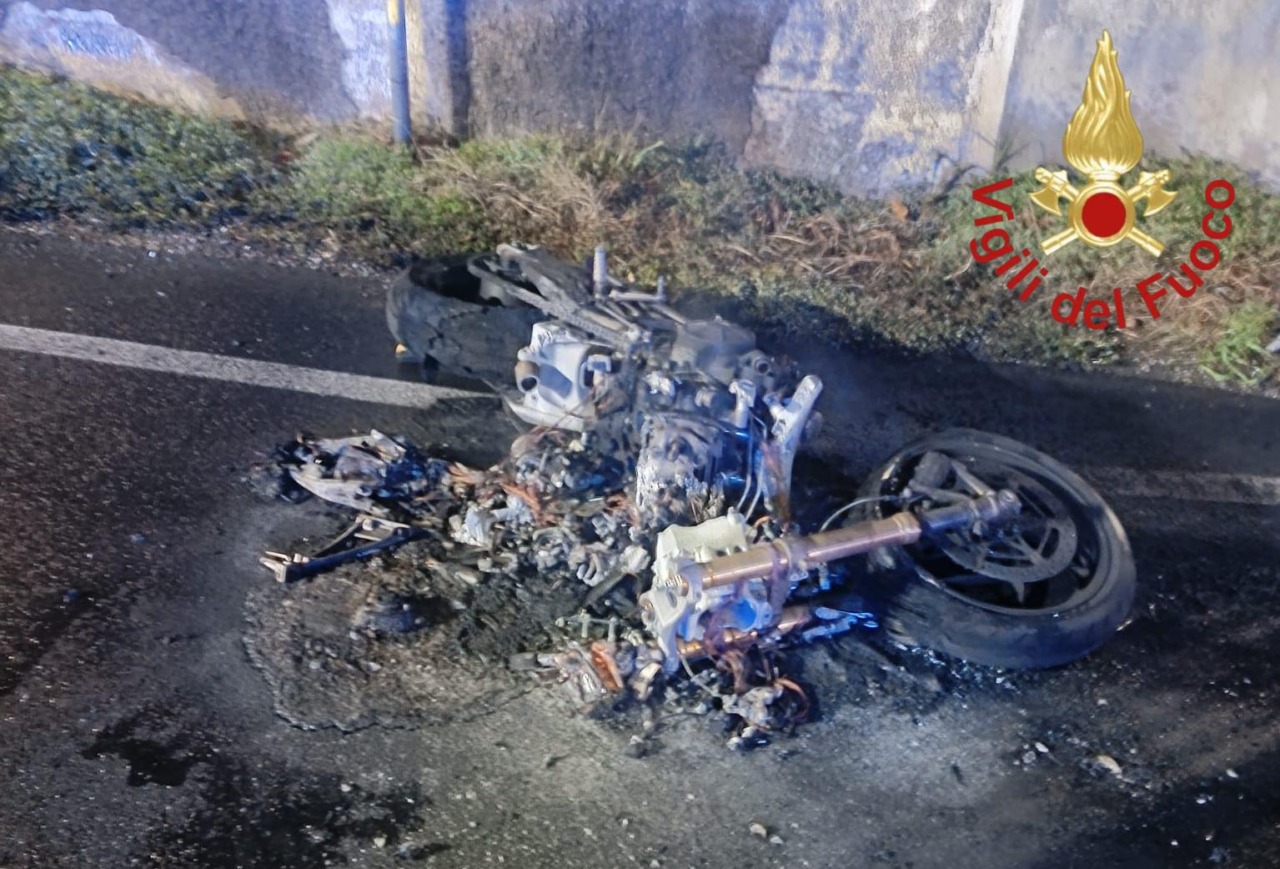 Un’altra tragedia sulla strada, muore un motociclista di 26 anni