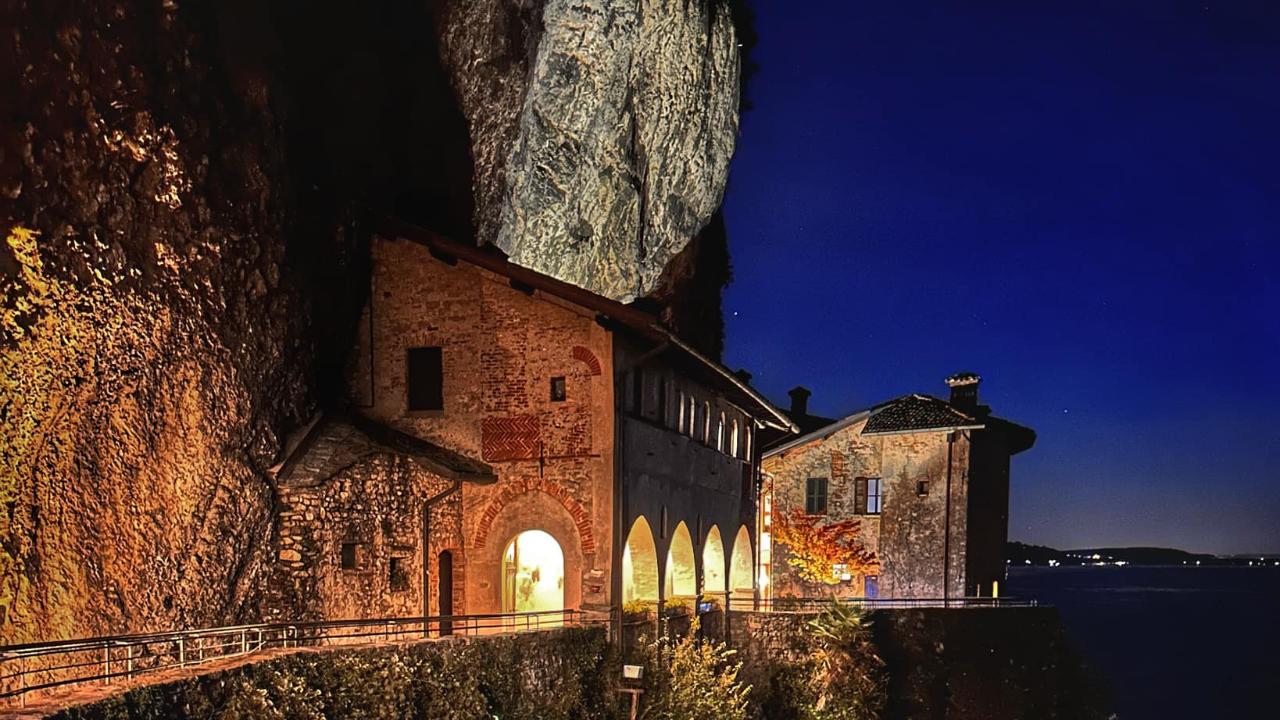 Santa Caterina del Sasso, gli incassi dei biglietti dell’eremo andranno a Gaza