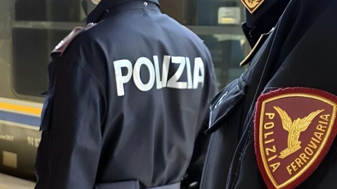 La Polizia salva una 18enne che voleva lanciarsi sotto un treno