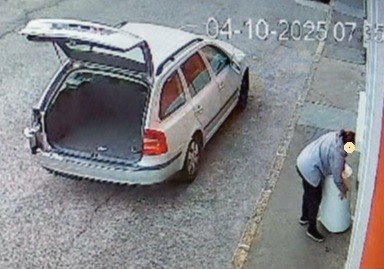Scaricano un boiler per strada: denunciati