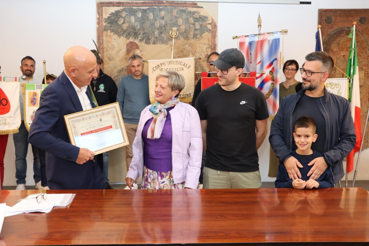 Benemerenza civica per lo storico consigliere