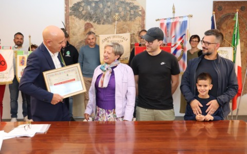 Benemerenza civica per lo storico consigliere