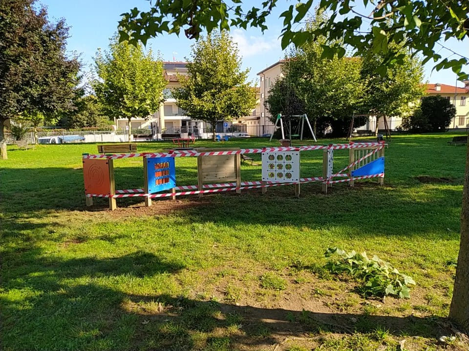 Nuovi giochi sensoriali nel parco